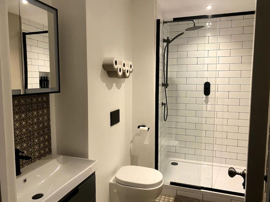 The Retreat, Luxury Studio Apartment In Bath With Parking Екстериор снимка